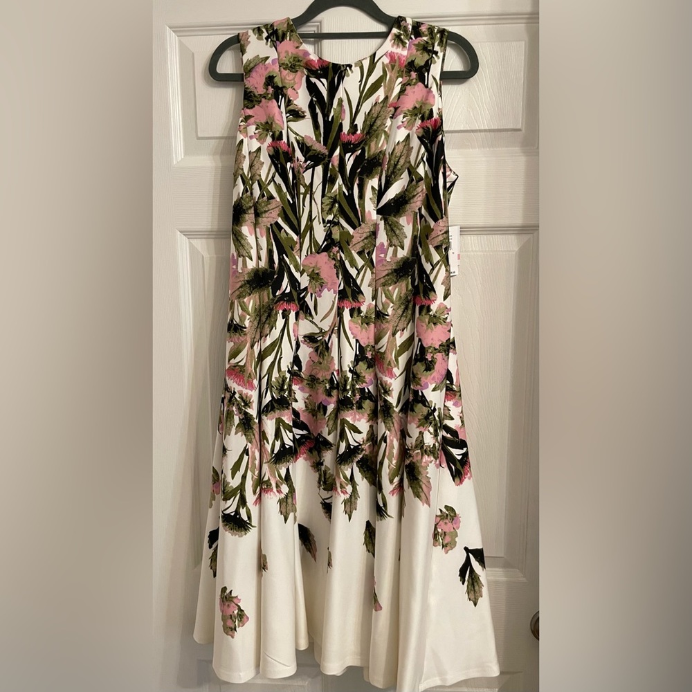 Gabby Sky spring dress. Size 10. Never worn. New With Tags.